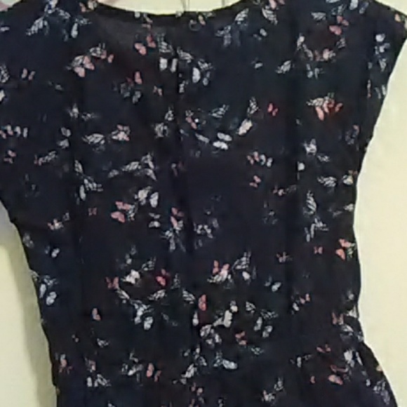 Jumper - Picture 2 of 3